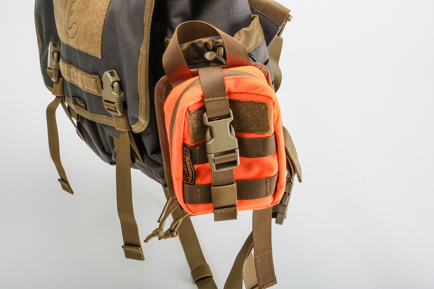 einfach zu befestigende Erste Hilfe Tasche einfach zu befestigende Erste Hilfe Tasche