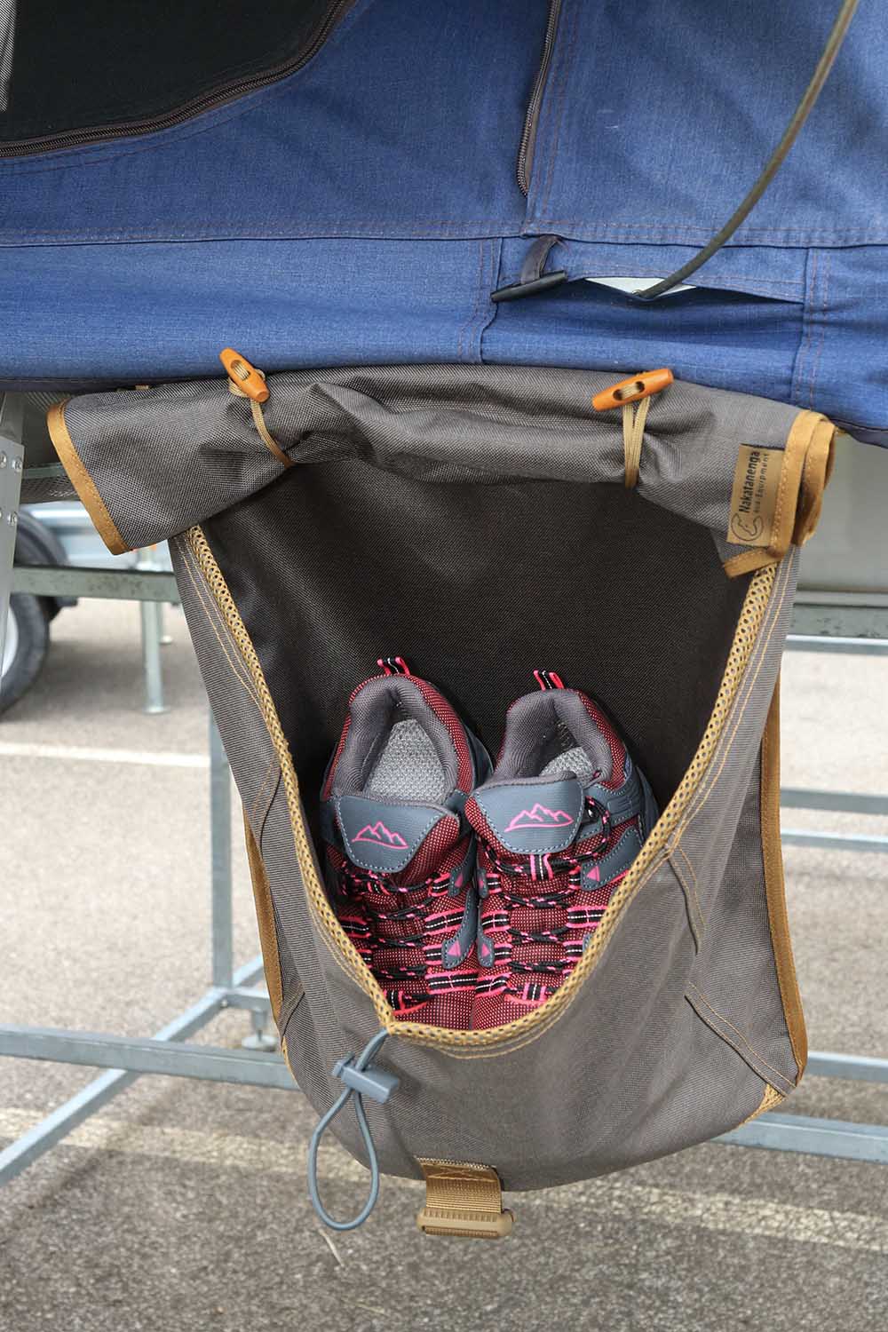 Schuhtasche für Dachzelte, aus PU-beschichtetem Nylon Schuhtasche für Dachzelte, aus PU-beschichtetem Nylon