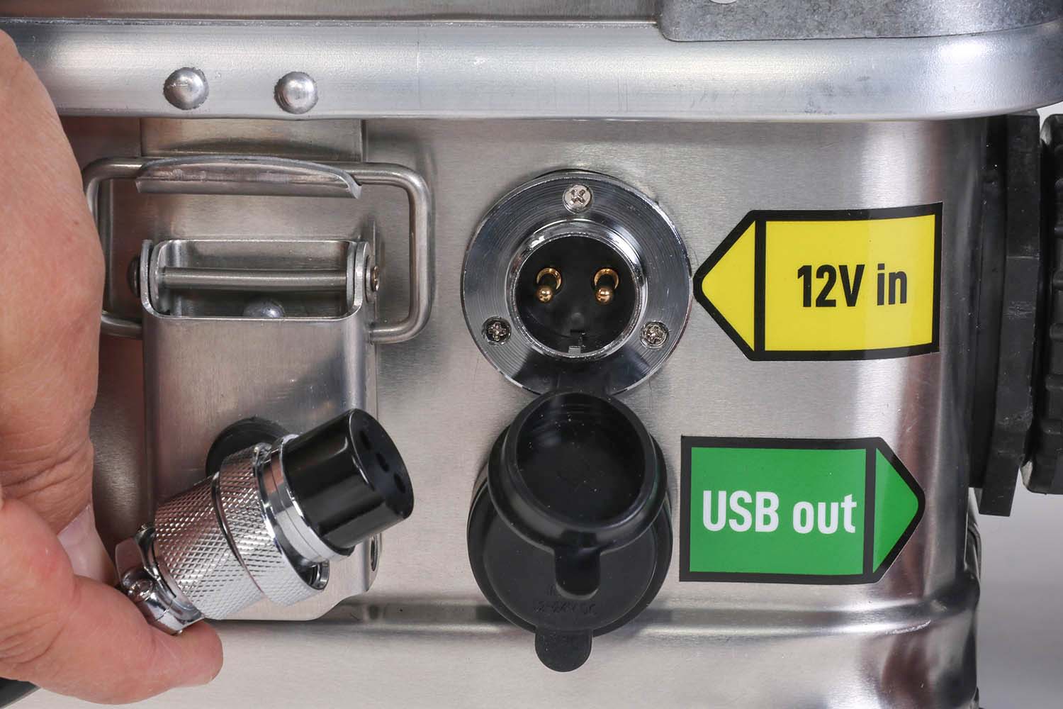 12V Anschluss Heizbox ohne Batterie 12V Anschluss Heizbox ohne Batterie