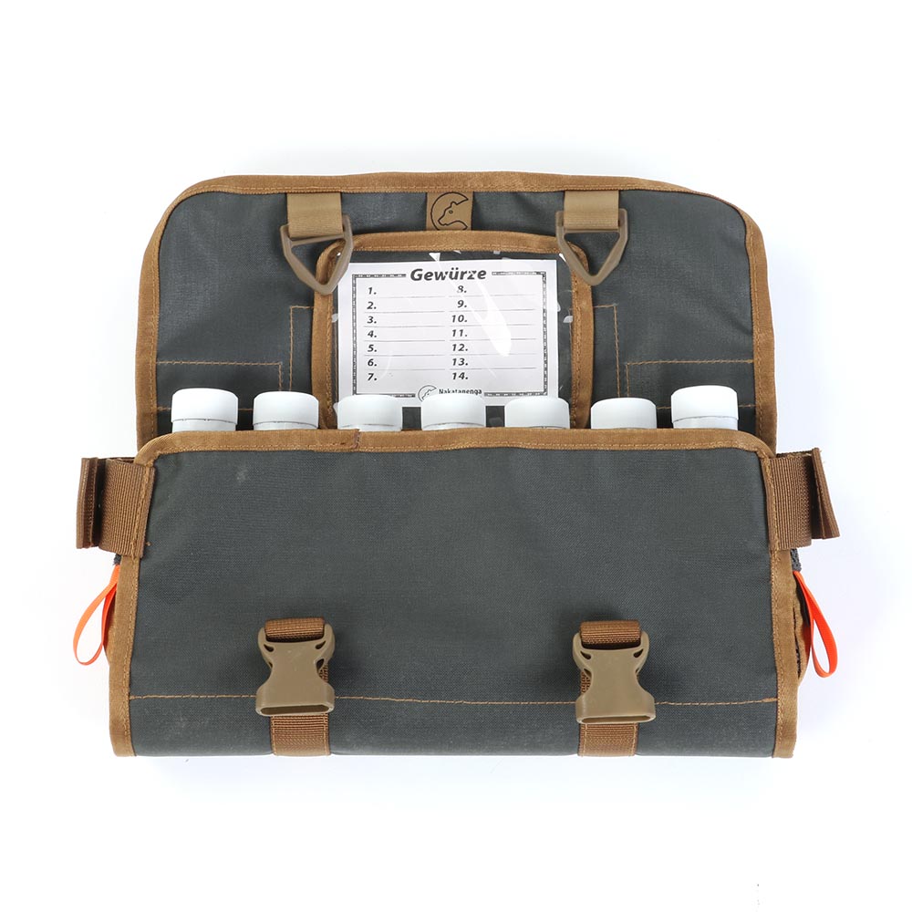 Tool Roll Spice, mit Druckknöpfen um Tasche stellen zu können Tool Roll Spice, mit Druckknöpfen um Tasche stellen zu können