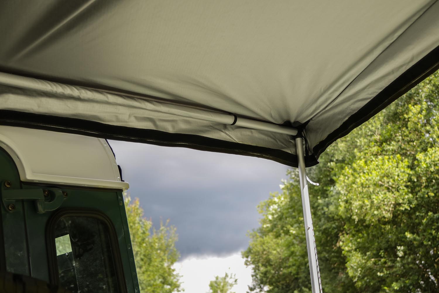 Evolution Rum-ums-Eck-Markise Evolution Rum-ums-Eck-Markise