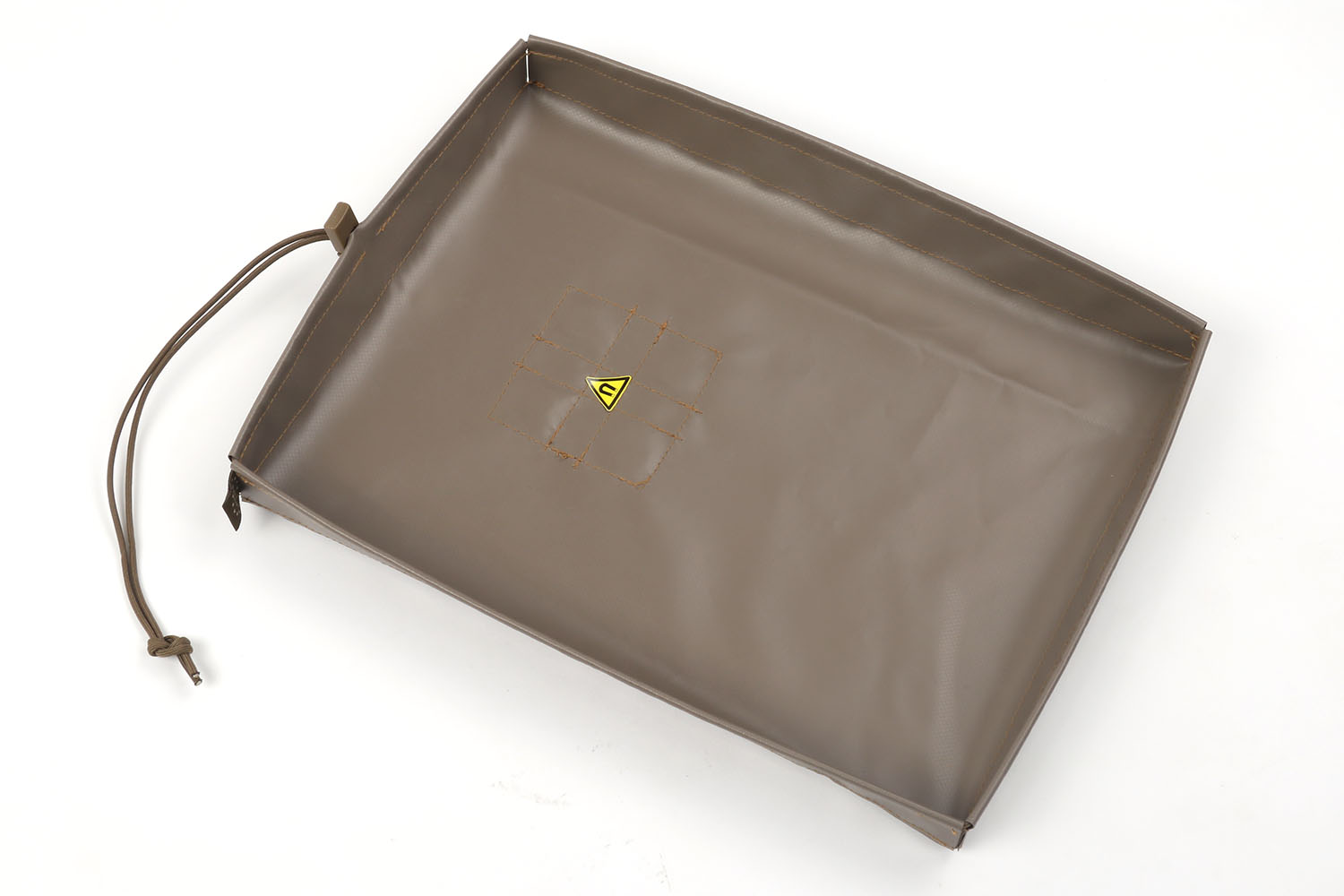 robuste Unterlage für Kleinteile, sand, Gr. M