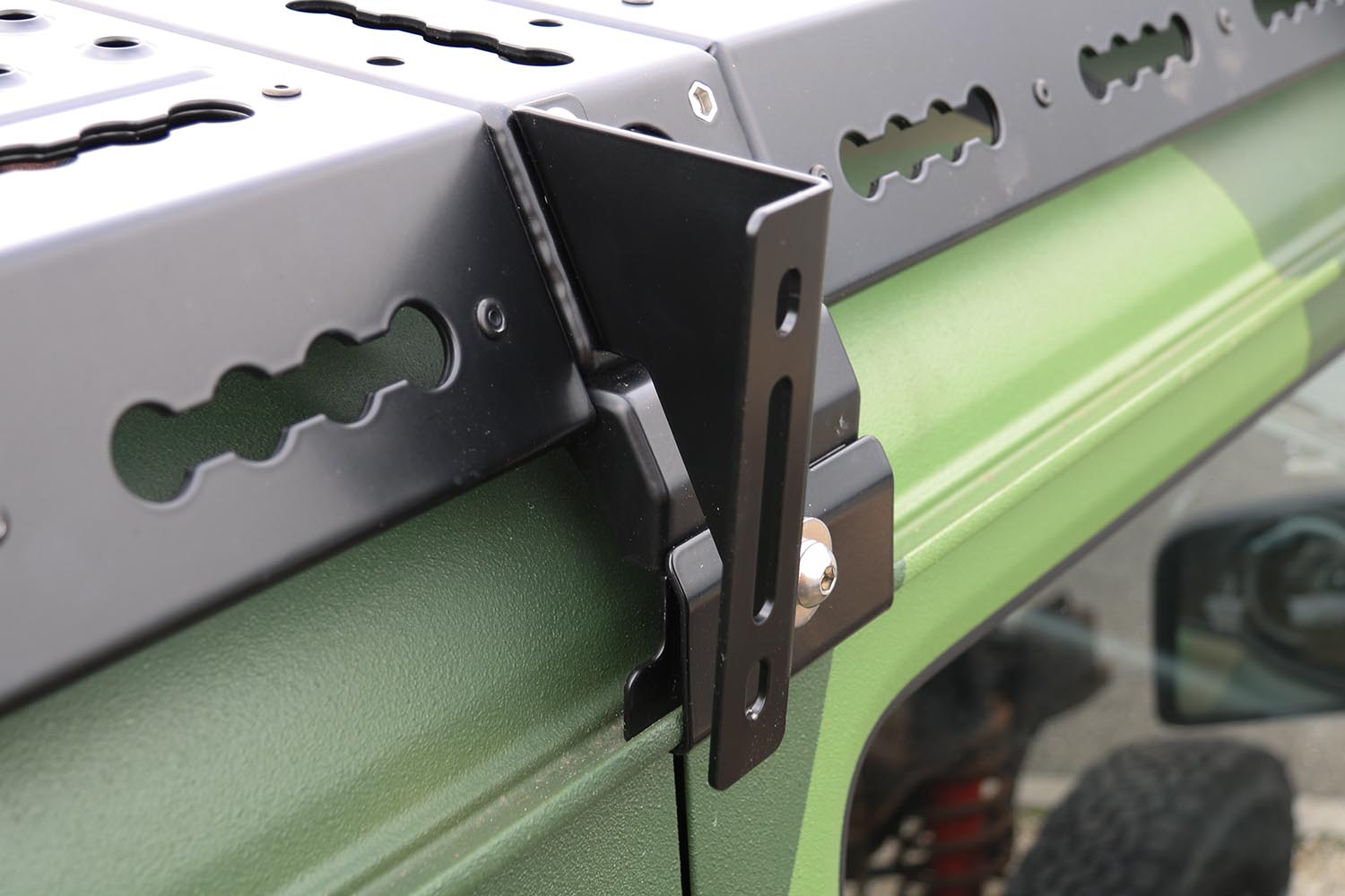 Markisenhalter für Jimny 2 Markisenhalter für Jimny 2