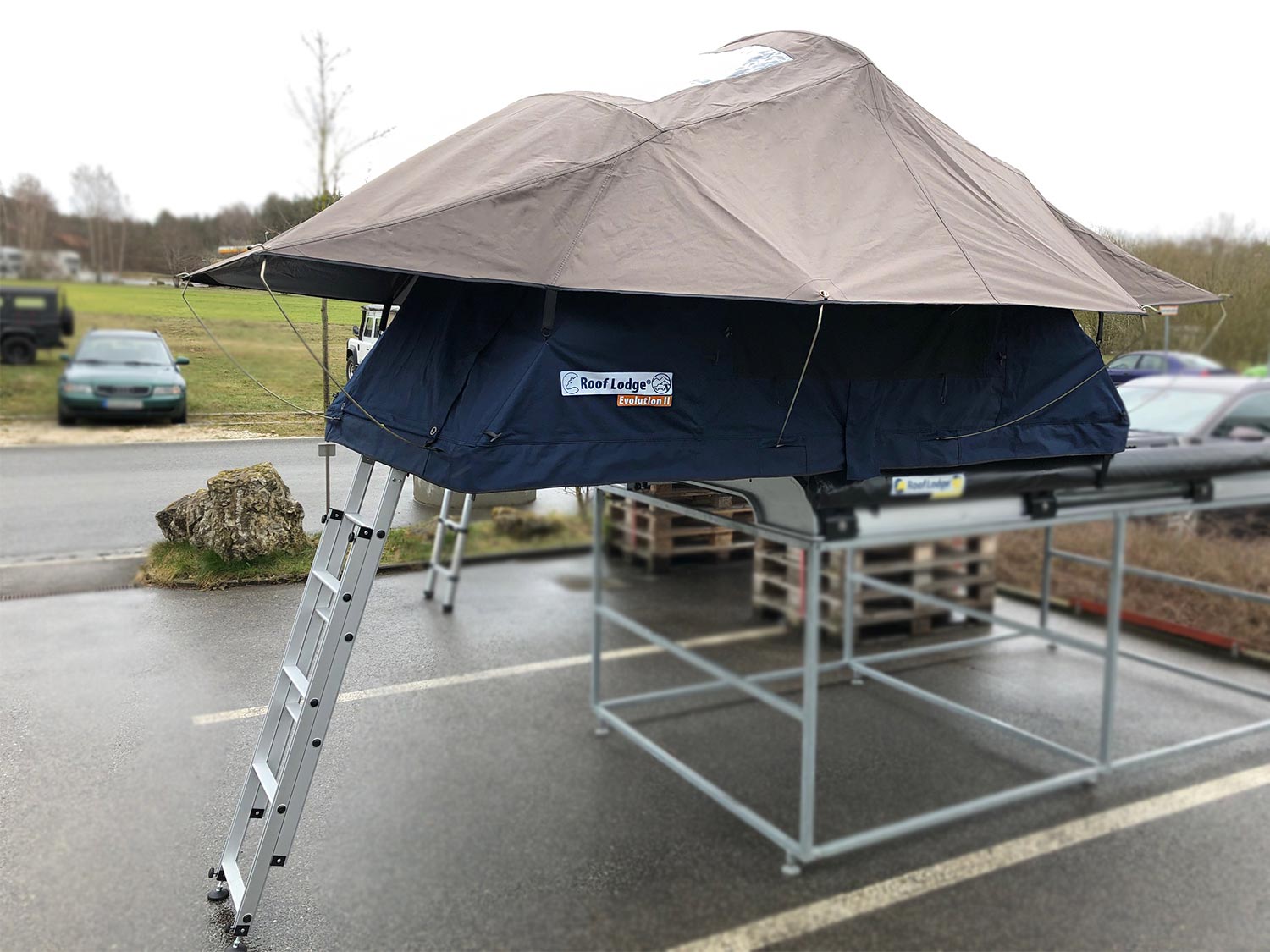 Dachzelte für Wind und Wetter, höchster Komfort und beste Verlässlichkeit Dachzelte für Wind und Wetter, höchster Komfort und beste Verlässlichkeit