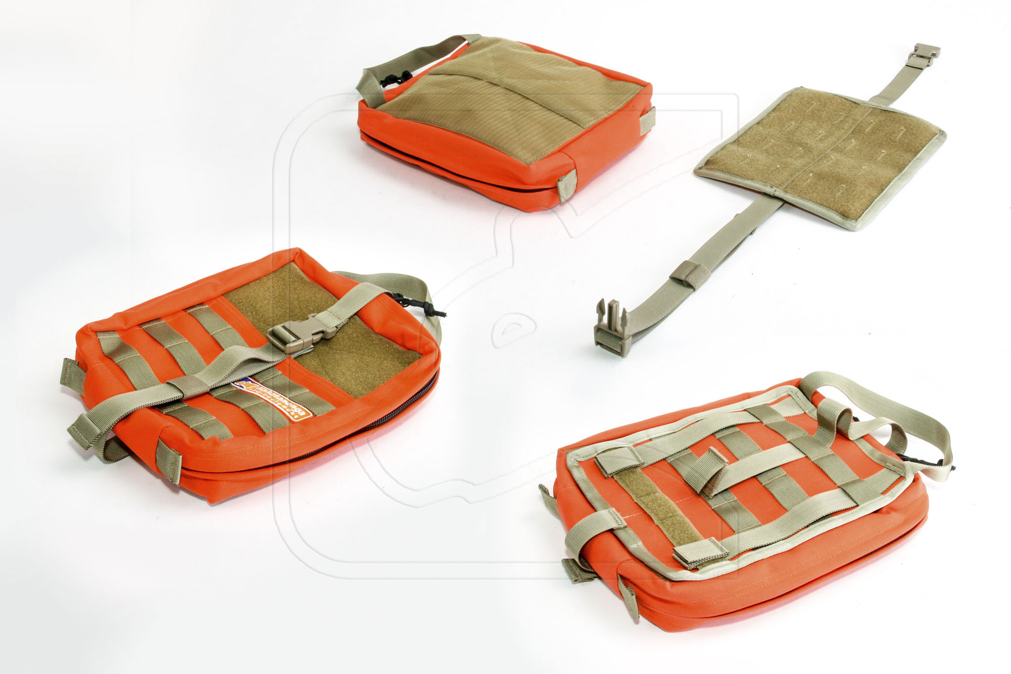Nakatanenga Erste-Hilfe-Tasche, Ansicht von außen Nakatanenga Erste-Hilfe-Tasche, Ansicht von außen