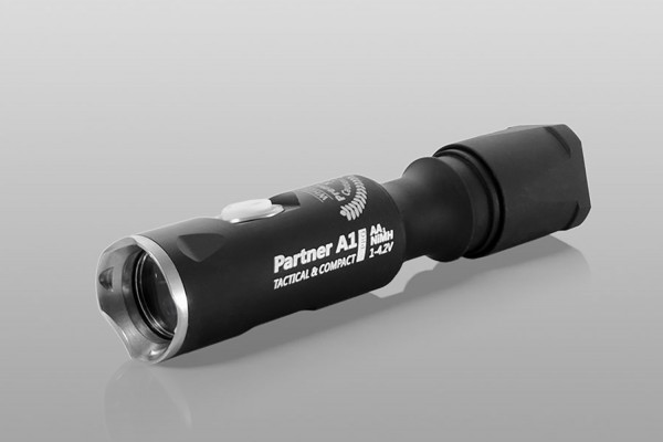 Taschenlampe, ARMYTEK Partner A1 PRO XP-L